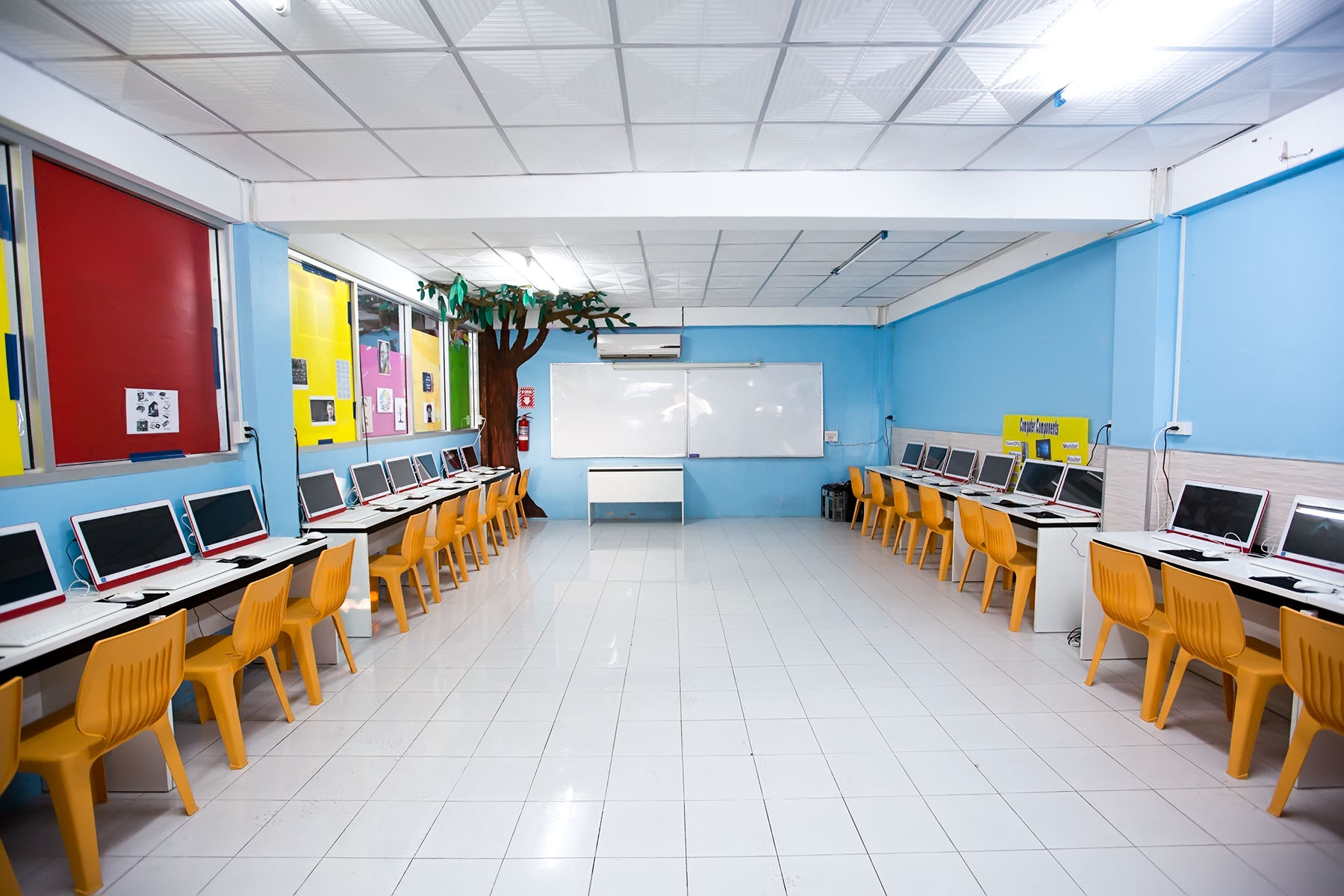 Computer-laps-room-ais